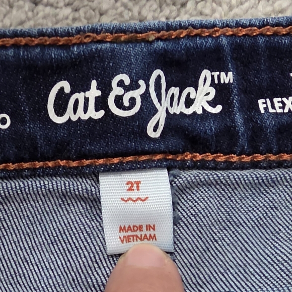 ☘️3/$15☘️ Cat & Jack - Stretchy Total Flex Denim Shorts - Picture 4 of 5